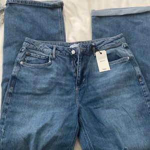 DENIM JEANS